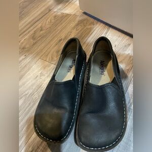 Alegria Women's Black Mules